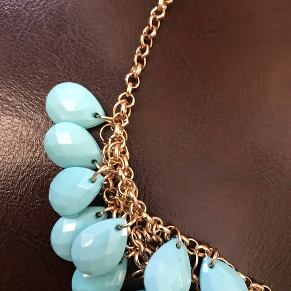 🌷Turquoise and gold bib necklace - Picture 6 of 6